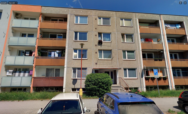 Trávník 1990